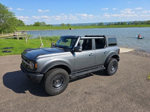 Used 2024 Ford Bronco Outer Banks AWD/4WD image 14