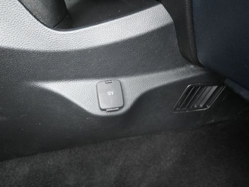 Used 2022 Ford Edge Titanium AWD/4WD image 21