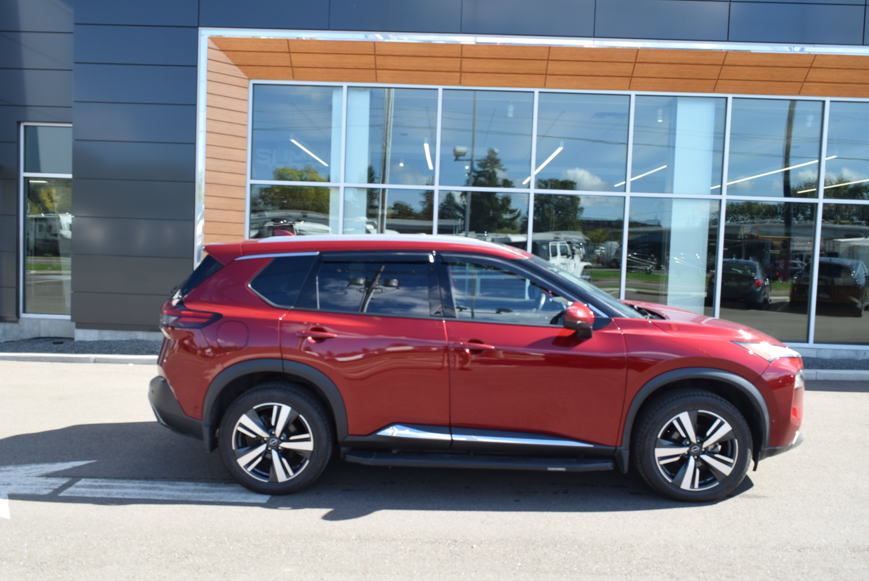 Used 2023 Nissan Rogue SL w/ SL Premium Package AWD/4WD image 1