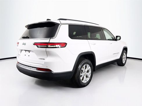 Used 2023 Jeep Grand Cherokee L Limited image 7