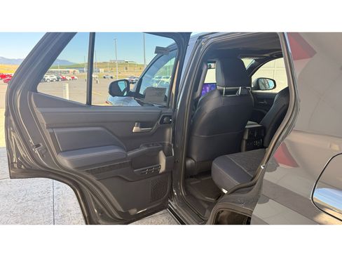 New 2026 Toyota 4Runner 4WD image 17