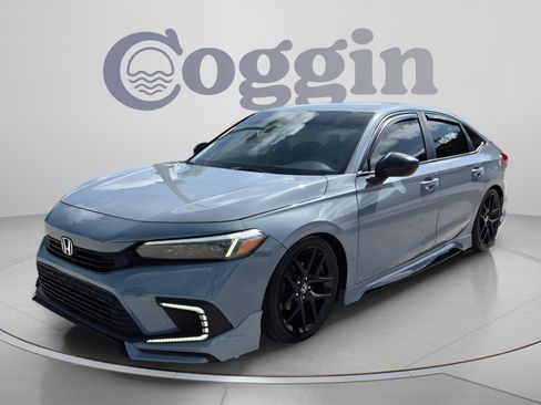 Used 2023 Honda Civic Sport image 1