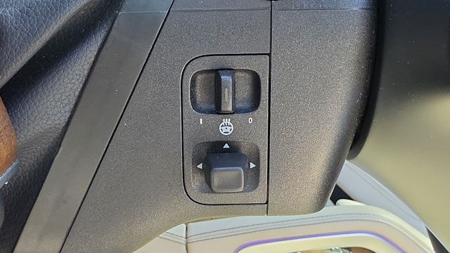 Used 2025 Mercedes-Benz GLE 450e 4MATIC image 53