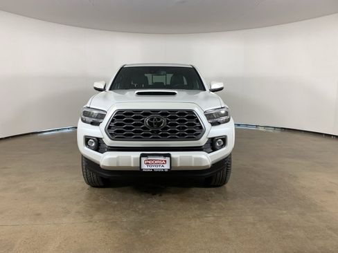 Used 2021 Toyota Tacoma TRD Sport w/ TRD Premium Sport Package image 4