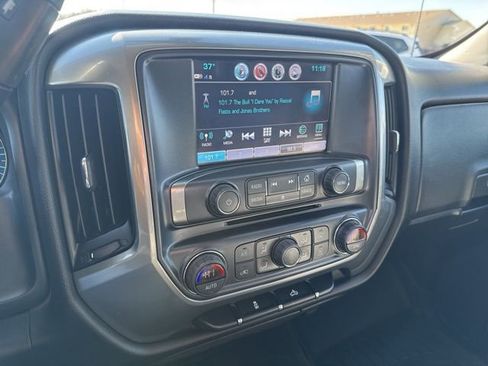 Used 2018 Chevrolet Silverado 1500 LT w/ All Star Edition image 28