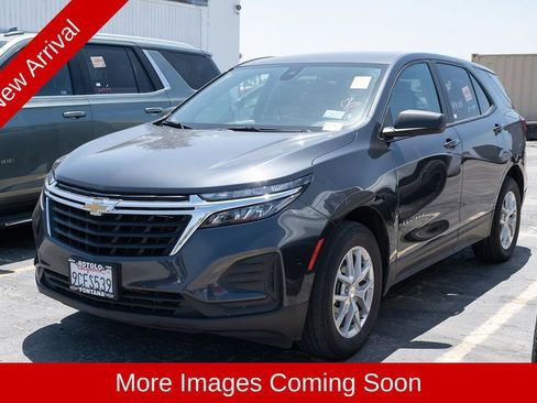 Used 2022 Chevrolet Equinox LS w/ LS Convenience Package AWD/4WD image 6
