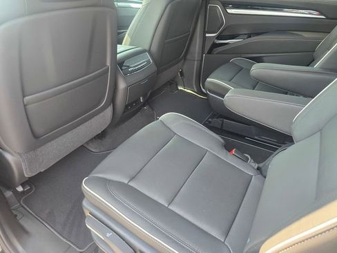 New 2026 Cadillac Escalade Sport AWD/4WD image 14