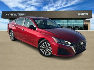 Used 2025 Nissan Altima 2.5 SV FWD video 1