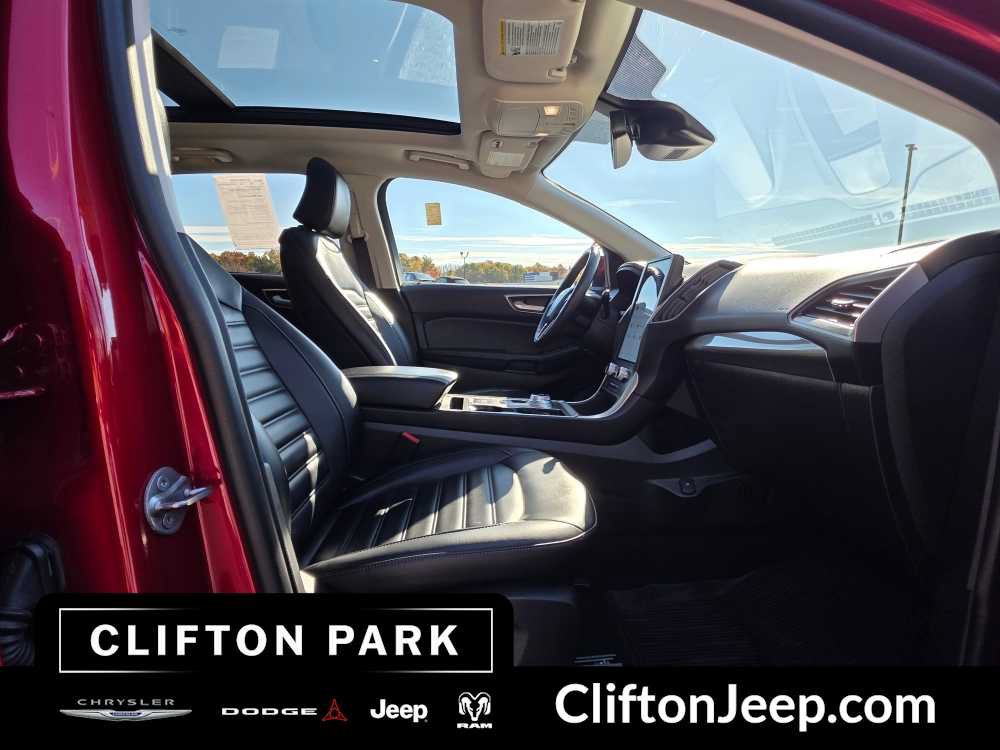 Used 2024 Ford Edge SEL w/ Convenience Package AWD/4WD image 16