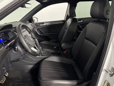 Used 2024 Volkswagen Tiguan SE R-Line FWD image 20