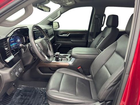 Used 2023 Chevrolet Silverado 1500 RST AWD/4WD image 9