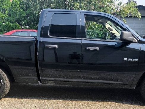 Used 2010 Dodge Ram 1500 Truck ST w/ ST Popular Equipment Group AWD/4WD image 5