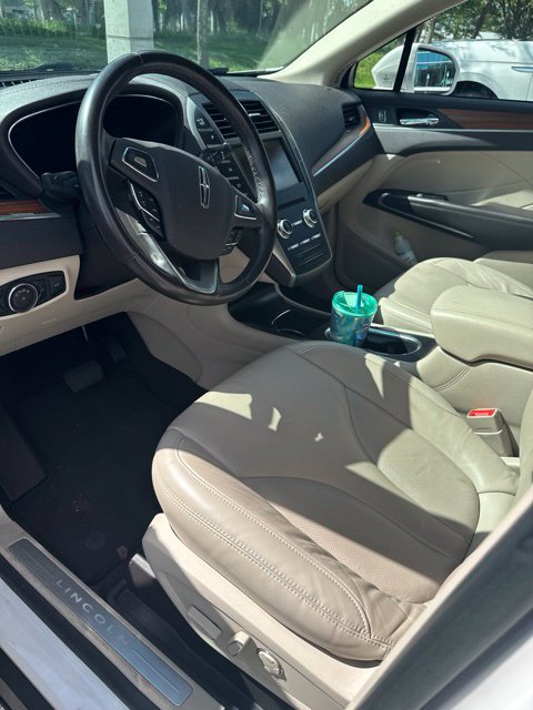 Used 2019 Lincoln MKC Select w/ Select Plus Package FWD image 8