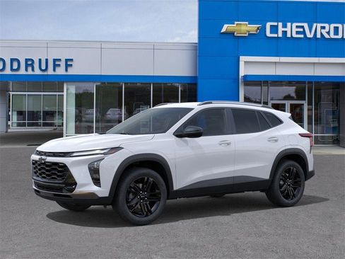 New 2026 Chevrolet Trax ACTIV w/ Driver Confidence Package image 2