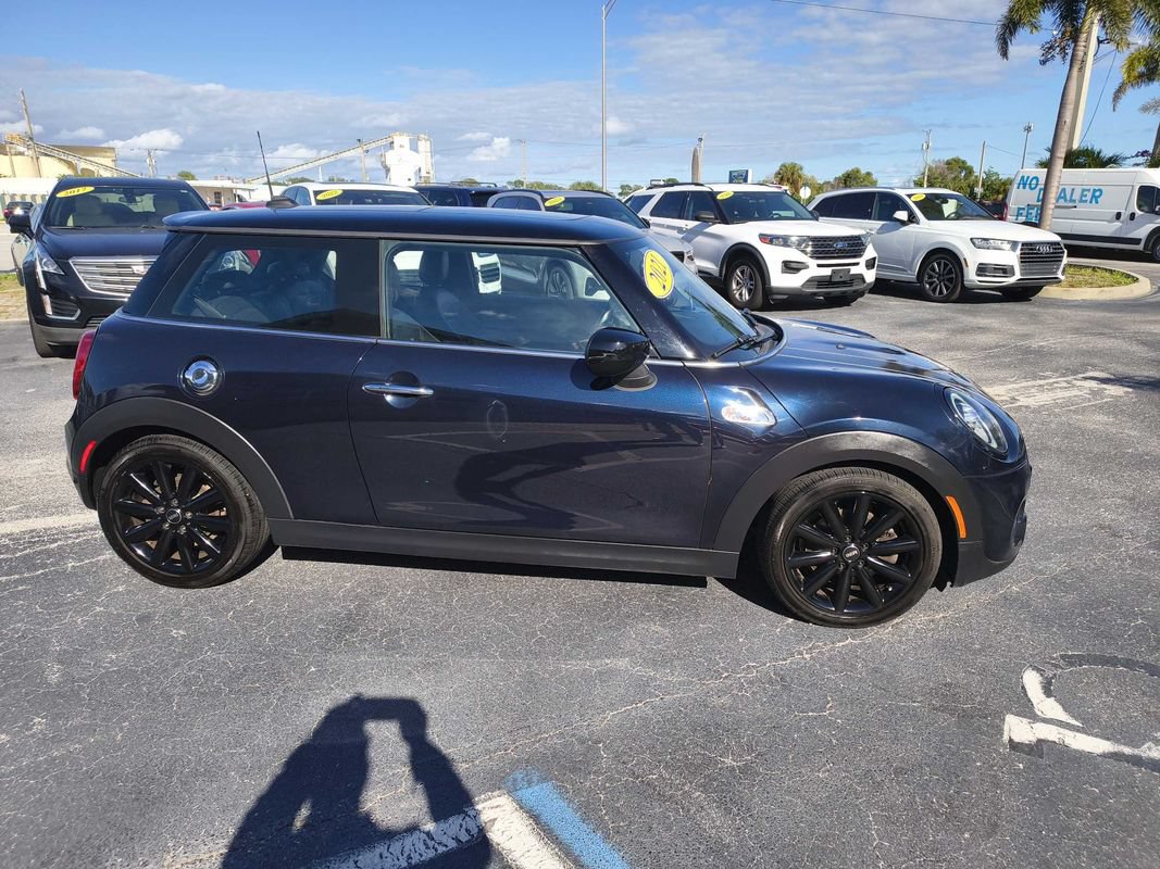 Used 2021 MINI Cooper S FWD image 4