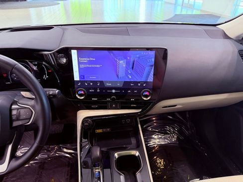 Certified 2025 Lexus NX 350 AWD w/ Accessory Package (K3) image 27