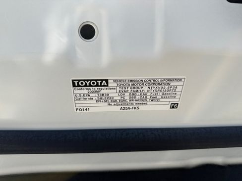 Used 2022 Toyota Camry SE FWD image 23