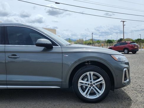 Used 2024 Audi Q5 e Prestige AWD/4WD image 4