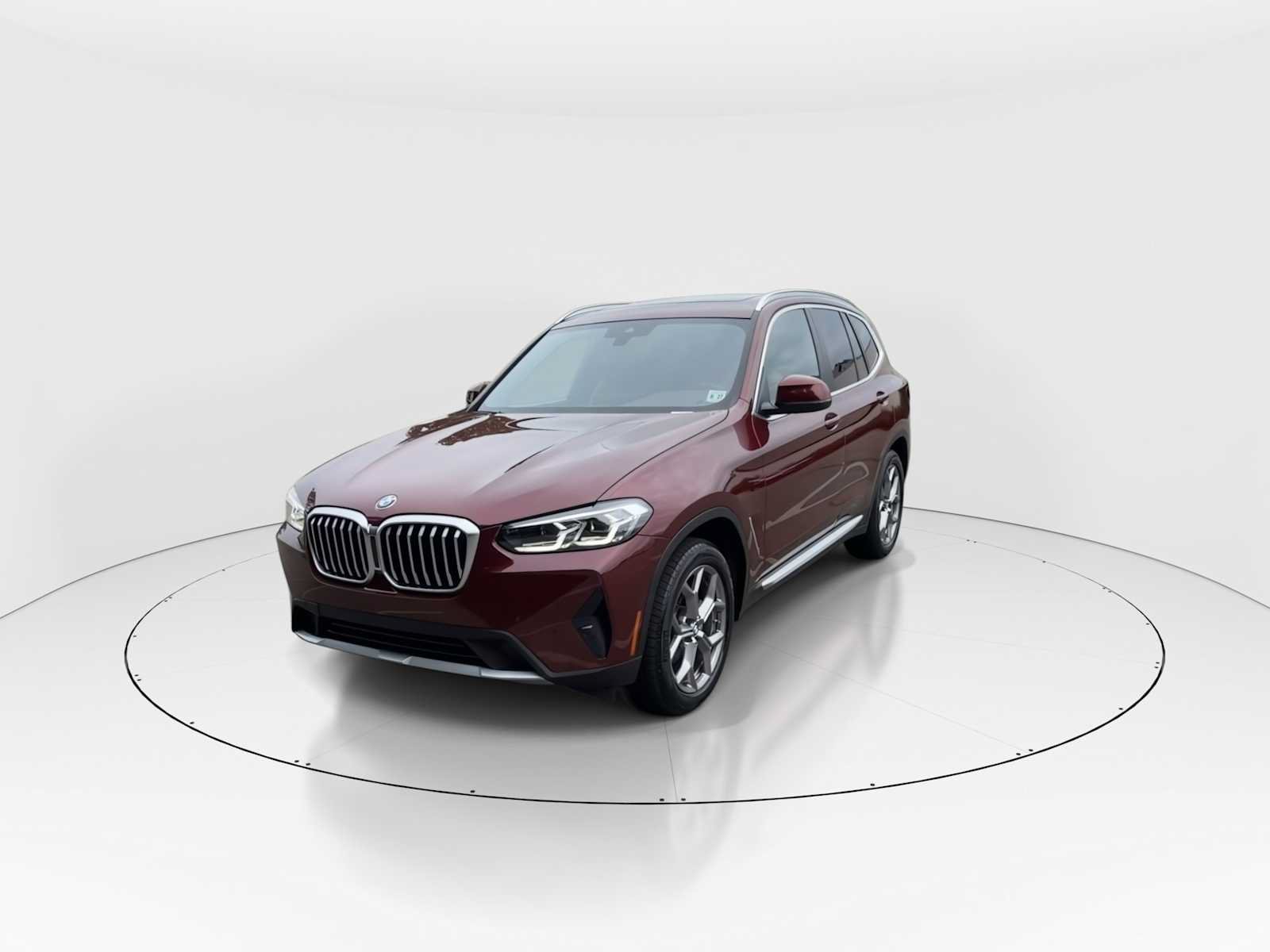 Used 2023 BMW X3 xDrive30i w/ Premium Package AWD/4WD image 4
