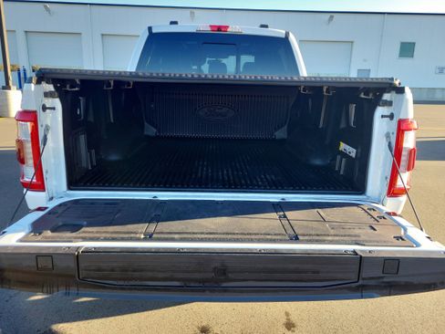 Used 2023 Ford F150 Lariat w/ Equipment Group 502A High image 9