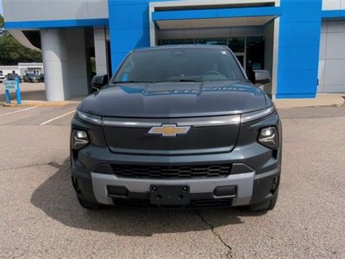 New 2026 Chevrolet Silverado EV LT w/ Premium Package image 3