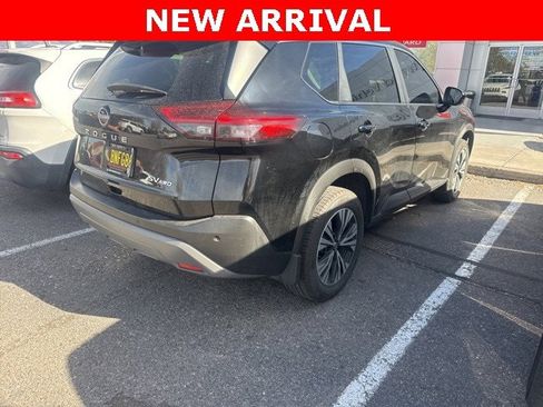 Certified 2023 Nissan Rogue SV image 5