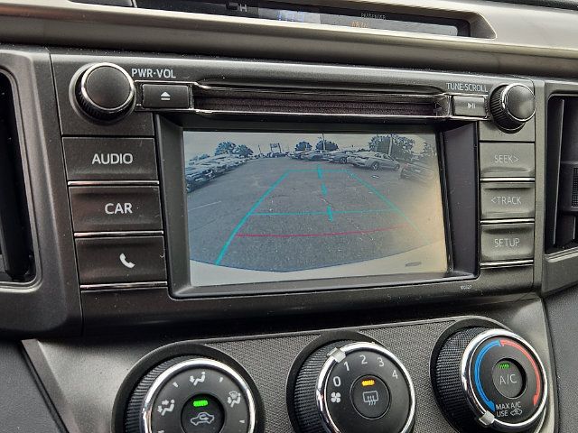Used 2014 Toyota RAV4 LE AWD/4WD image 17