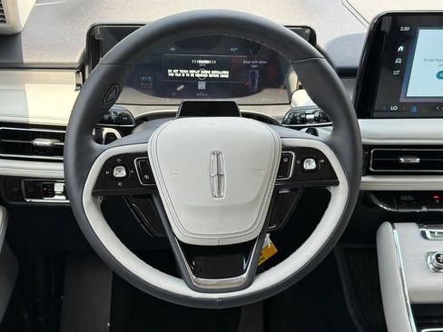 New 2026 Lincoln Aviator Reserve AWD/4WD image 24