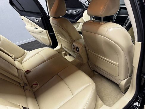 Used 2017 INFINITI Q50 Signature Edition w/ Cargo Package (L95) image 49