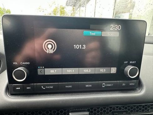 Used 2025 Honda HR-V LX image 19