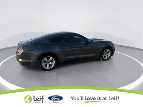Used 2017 Ford Mustang Coupe image 12