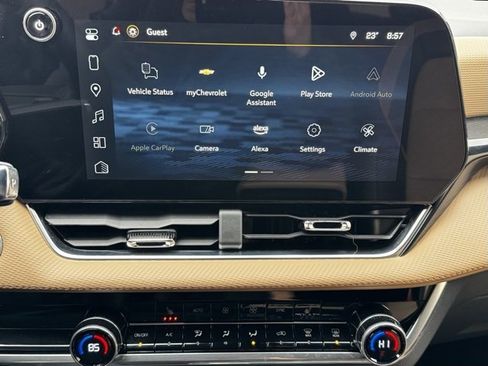 Used 2025 Chevrolet Equinox ACTIV image 10