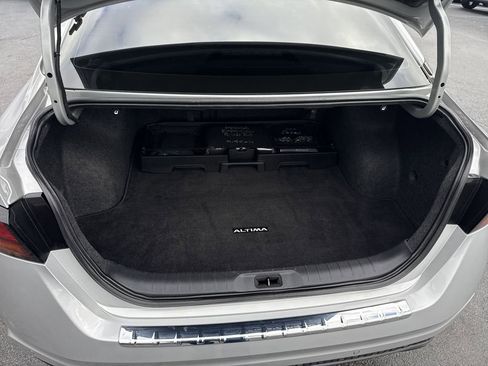 Used 2022 Nissan Altima 2.5 SR image 19