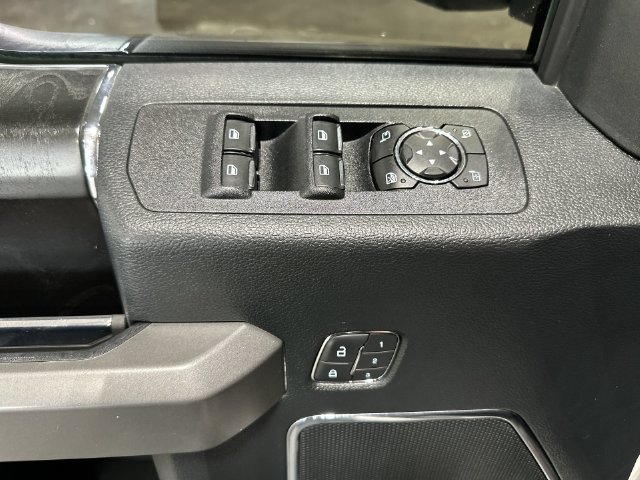 Used 2019 Ford F150 Platinum w/ Equipment Group 701A Luxury AWD/4WD image 19