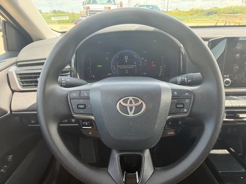 Used 2026 Toyota Camry LE FWD image 14