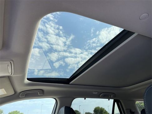 New 2025 Honda Pilot Touring image 23