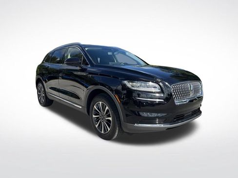 Used 2023 Lincoln Nautilus FWD w/ Premium Package image 2