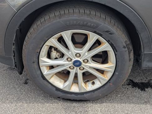 Used 2018 Ford Escape SE AWD/4WD image 12