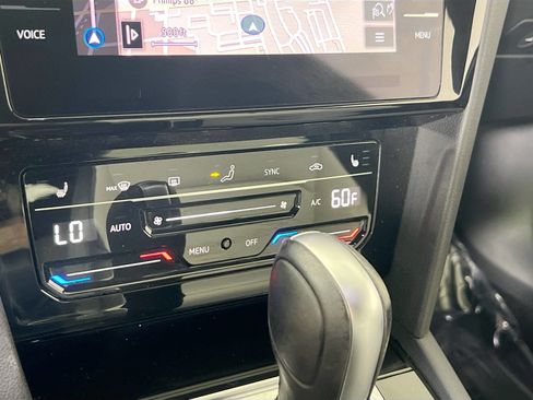 Used 2023 Volkswagen Arteon SE image 15