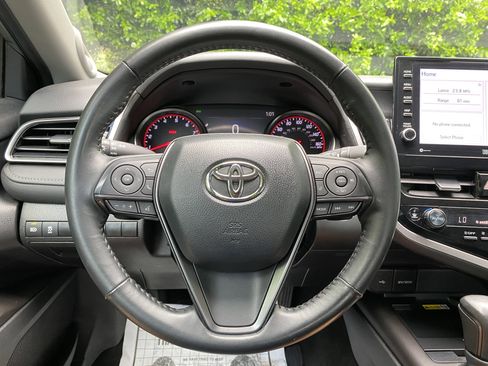 Used 2024 Toyota Camry XSE FWD image 18