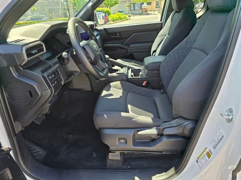 Used 2024 Toyota Tacoma SR RWD image 17