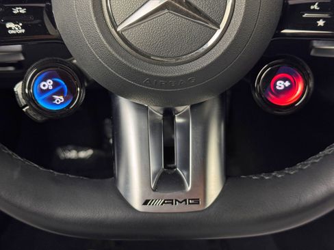 Used 2022 Mercedes-Benz SL 55 AMG 4MATIC w/ Driver Assistance Package image 25