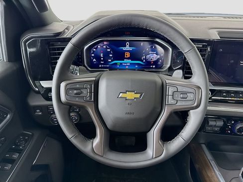 New 2026 Chevrolet Silverado 1500 High Country w/ High Country Premium Package AWD/4WD image 11