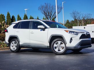 Used 2019 Toyota RAV4 XLE video 2