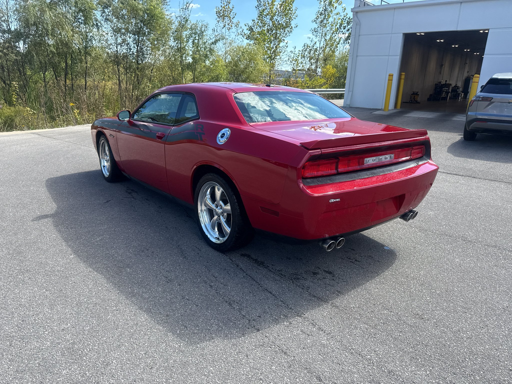 Used 2013 Dodge Challenger R/T RWD image 4