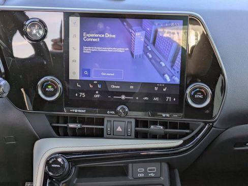 Used 2023 Lexus NX 250 FWD image 19