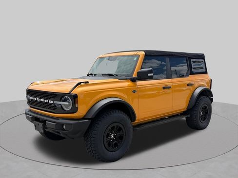 Certified 2022 Ford Bronco Wildtrak AWD/4WD image 1