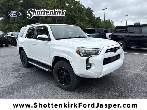 Used 2022 Toyota 4Runner SR5 Premium AWD/4WD image 1