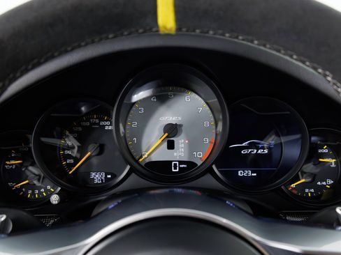 Used 2016 Porsche 911 GT3 RS RWD image 20