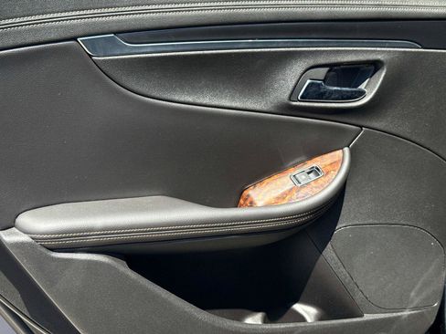 Used 2014 Chevrolet Impala LTZ FWD image 11